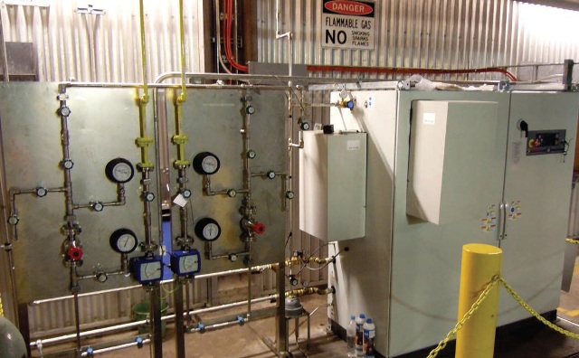 NPS installed a Proton OnSite H-Series hydrogen generator, which produces 2Nm3 of ultra pure cooling gas each hour, using only electricity and deionized water.