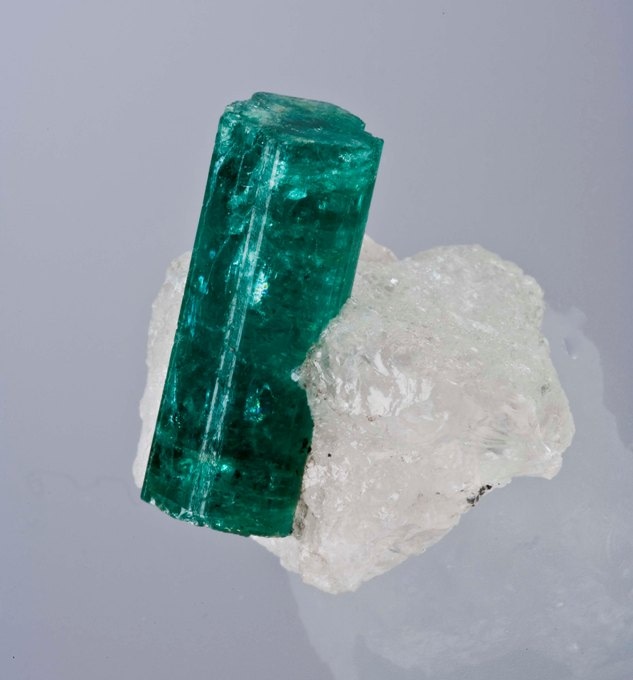 Gemology, Spectroscopy, Emerald, Natural or Synthetic