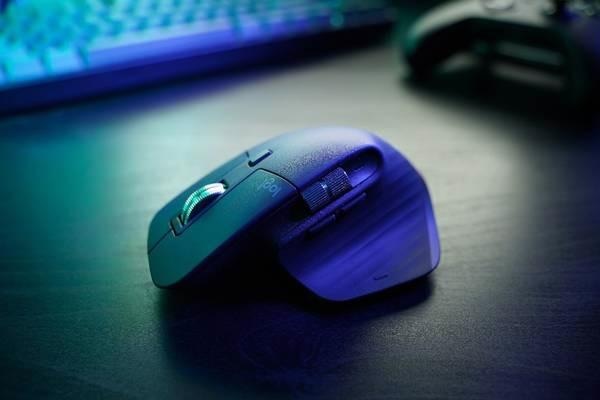 The Logitech MX3 is one of the latest models of computer mice that use near-infrared laser sensing for operation.