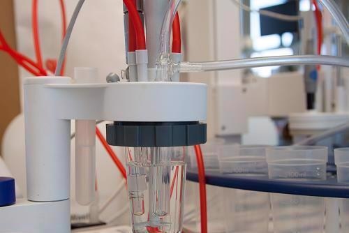 Manual titration stand with one glass cool finger
