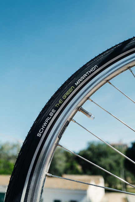 The first bicycle tire made from used tires: Green Marathon from Schwalbe.