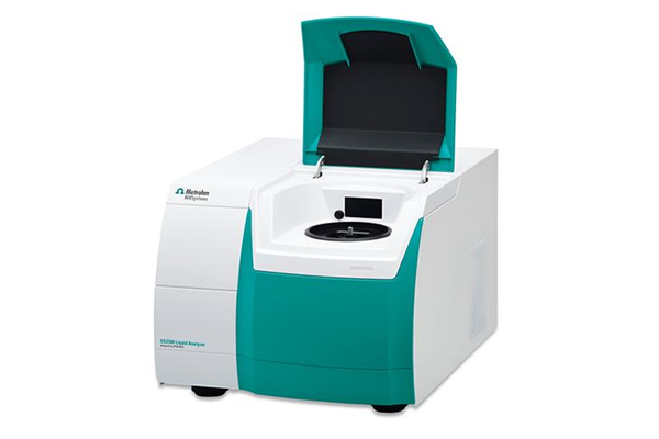 Metrohm NIRS DS2500 Liquid Analyzer used for the quantification of glucose, fructose, sucrose, and total sugars (Brix) in aqueous samples.