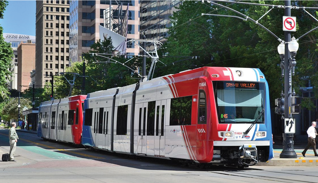 Monitoring Greenhouse Gases with Light-Rail Public Transist