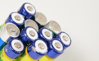 Lithium Batteries and Electron Paramagnetic Resonance As a New Research Tool