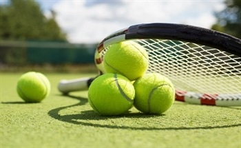 Tennis Racket - Materials, Design, Evolution and Testing