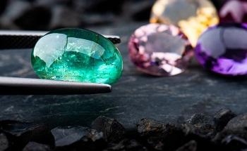 Optical Properties of Natural Gemstones and Diamonds
