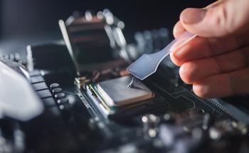 Application of Thermal Paste on Processor Chips