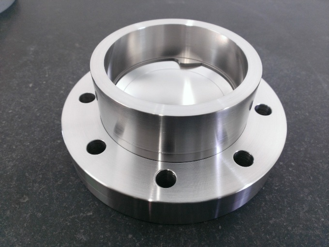 The Ultra Low-Pressure Burst Disc with a rupture pressure below 0.5 bar on 63CF flange. With this component, overpressure regulations do not apply for the system.