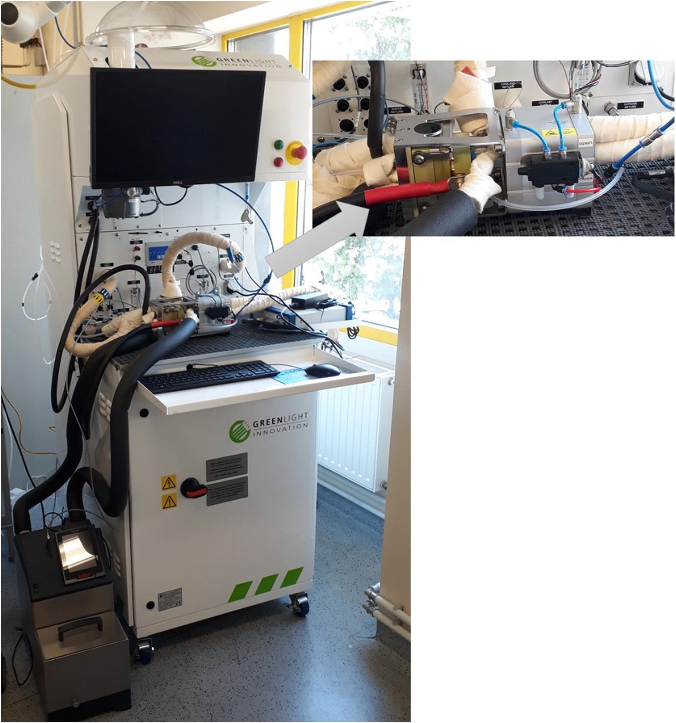 G60 test station (left) and zoom-in on the single cell compression unit (right).