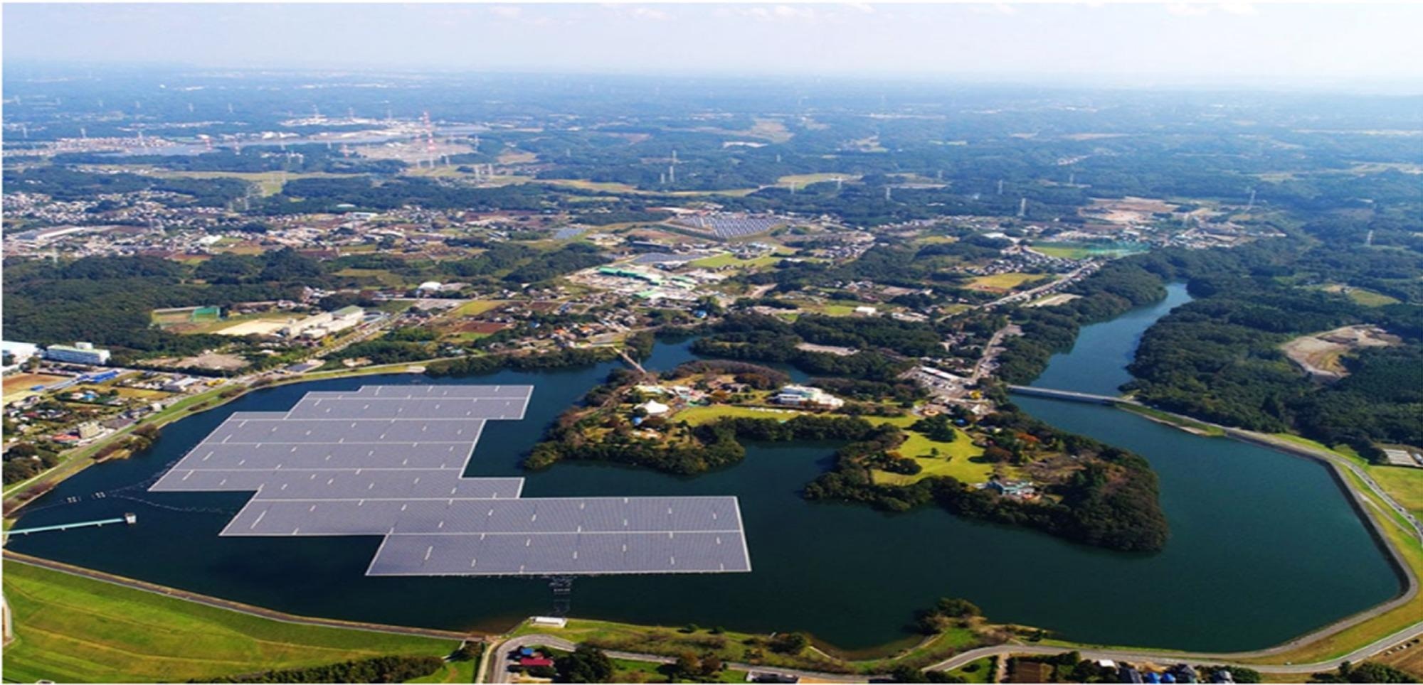 Land-saving by large-scale FPV installation covering the water surface in Japan.