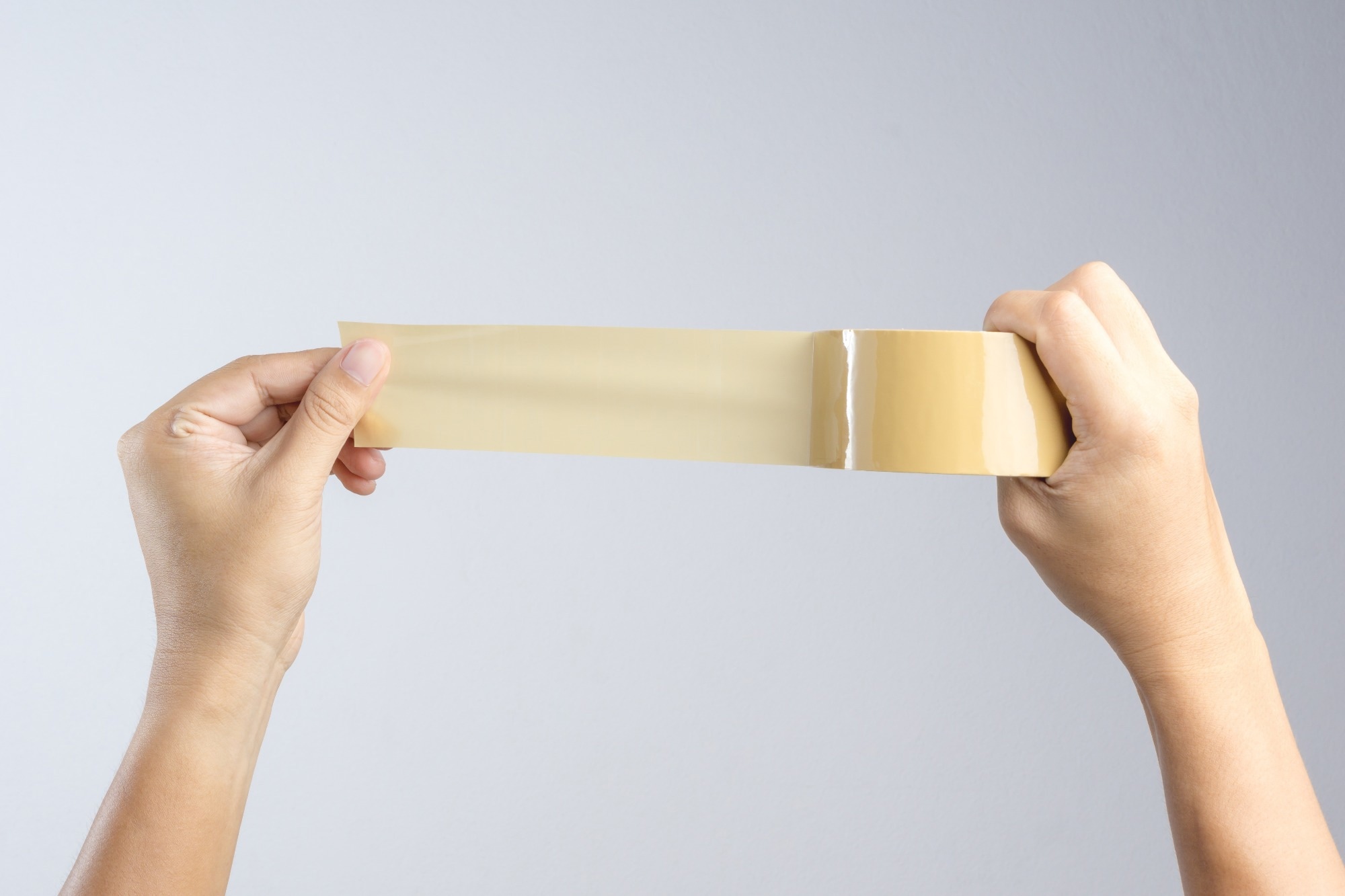 Discovering the Factors Turning Plastics Yellow - Vimarsana News